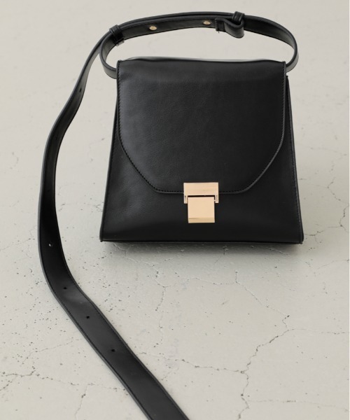 crie conforto（クリーコンフォルト）の「カブセミニショルダー（ショルダーバッグ・レディース・ライトパープル/ブラック/オフホワイト・FREE）」の3枚目の写真