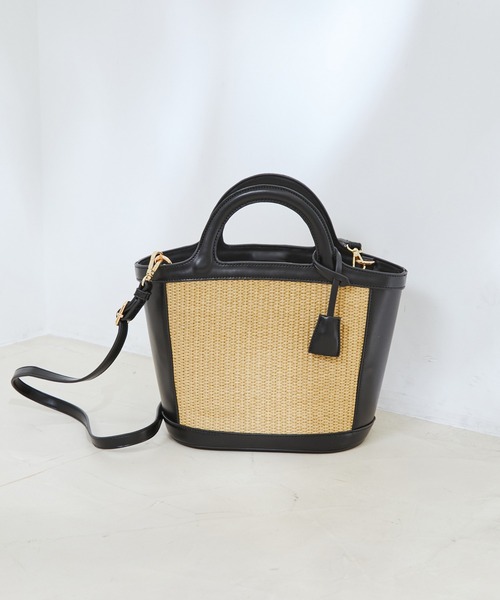 VIS（ビス）の「【2WAY】クリテハンドル雑材トートバッグ（かごバッグ・レディース・オフホワイト/ブラック/ダークブラウン・FREE）」の2枚目の写真