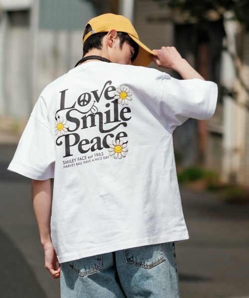 SMILEY FACE（スマイリーフェイス）の「【Smiliey Face】プリント＆ワッペン刺繍 半袖Tシャツ（Tシャツ/カットソー・メンズ・ブラック/サックスブルー/ブラック系その他/ホワイト/ホワイト系その他/ロイヤルブルー・X-LARGE/MEDIUM/LARGE）」の22枚目の写真