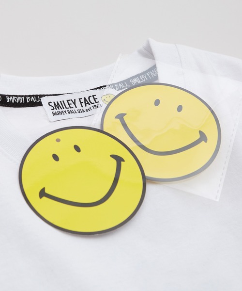 SMILEY FACE（スマイリーフェイス）の「【Smiliey Face】プリント＆ワッペン刺繍 半袖Tシャツ（Tシャツ/カットソー・メンズ・ブラック/サックスブルー/ブラック系その他/ホワイト/ホワイト系その他/ロイヤルブルー・X-LARGE/MEDIUM/LARGE）」の8枚目の写真