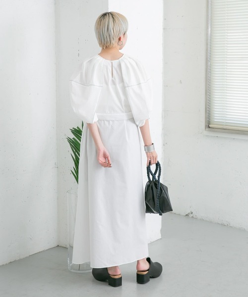 KBF（ケイビーエフ）の「配色ステッチボリュームスリーブワンピース（ワンピース・レディース・ホワイト/ネイビー/カーキ・ONE）」の18枚目の写真