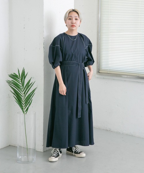 KBF（ケイビーエフ）の「配色ステッチボリュームスリーブワンピース（ワンピース・レディース・ホワイト/ネイビー/カーキ・ONE）」の20枚目の写真