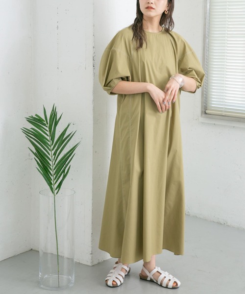 KBF（ケイビーエフ）の「配色ステッチボリュームスリーブワンピース（ワンピース・レディース・ホワイト/ネイビー/カーキ・ONE）」の9枚目の写真