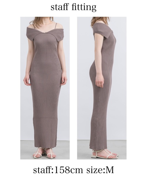 NEUNA（ヌナ）の「【肩見せもできる2wayデザイン！】2WAYビッグカラーニットワンピース（ワンピース・レディース・ブラック/グレイッシュベージュ/アイボリー・SMALL/FREE）」の18枚目の写真