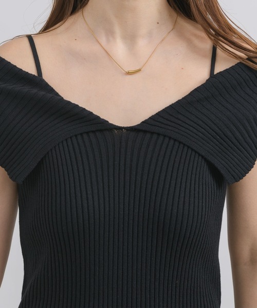 NEUNA（ヌナ）の「【肩見せもできる2wayデザイン！】2WAYビッグカラーニットワンピース（ワンピース・レディース・ブラック/グレイッシュベージュ/アイボリー・SMALL/FREE）」の14枚目の写真