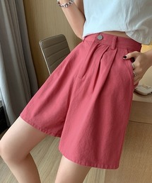 大人可愛さが際立つ。カジュアルハーフパンツ