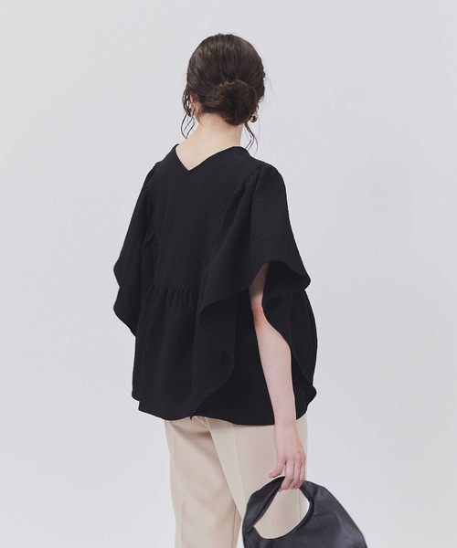 HONEYSUCKLE ROSE（ハニーサックルローズ）の「【接触冷感】【HONEYSUCKLE ROSE】サラサラバタフライシャツ（シャツ/ブラウス・レディース・ホワイト/ブラック・M/L）」の11枚目の写真