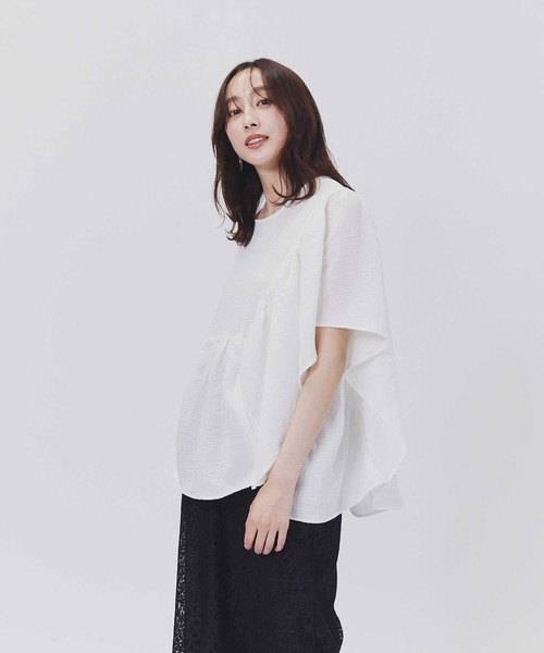 HONEYSUCKLE ROSE（ハニーサックルローズ）の「【接触冷感】【HONEYSUCKLE ROSE】サラサラバタフライシャツ（シャツ/ブラウス・レディース・ホワイト/ブラック・M/L）」の4枚目の写真