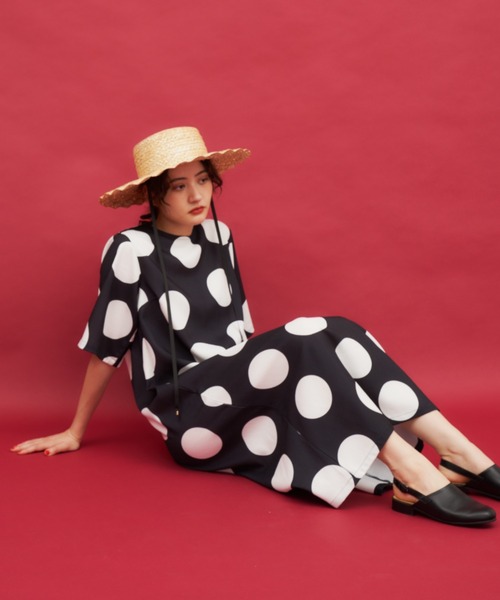 MERLOT(メルロー)の「大柄ドットワンピース(ワンピース・レディース・ブラック・FREE)」の6枚目の写真