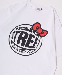 VISION STREET WEAR（ヴィジョンストリートウェア）の「VISION STREET WEAR×HELLO KITTY/ヴィジョンストリートウエア×ハローキティー コラボ ビッグシルエット リンガー バックプリント 半袖Tシャツ レディース メンズ（Tシャツ/カットソー・メンズ）」
