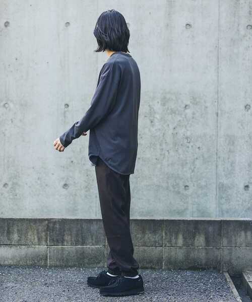 URBAN RESEARCH Sonny Label（アーバンリサーチサニーレーベル）の「『抗菌/防臭』レイヤードロングスリーブTシャツ（Tシャツ/カットソー・メンズ・ナチュラル/チャコールグレー/ホワイト・MEDIUM/LARGE）」の21枚目の写真