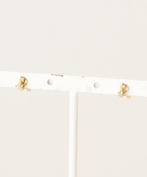 itam（アイタム）の「【itam】アイタム/ ホースシュー パールピアス（ピアス（両耳用）・レディース・ゴールド・FREE）」の2枚目の写真