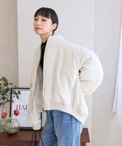 Social GIRL（ソーシャルガール）の「オーバーサイズギャザーMA-1ブルゾン（MA-1・レディース・ブラック/グレー/アイボリー・M/L）」の4枚目の写真