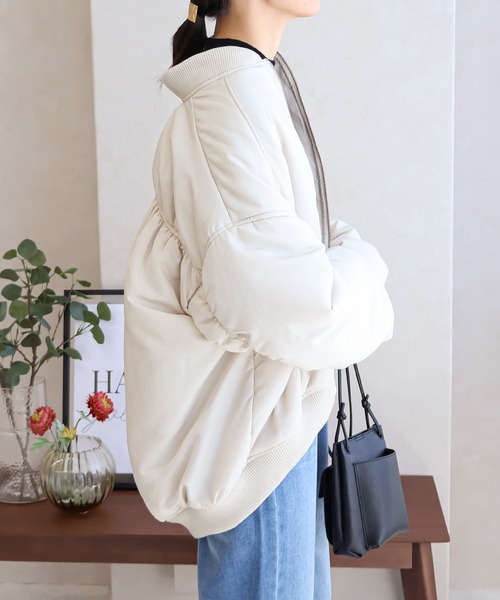 Social GIRL（ソーシャルガール）の「オーバーサイズギャザーMA-1ブルゾン（MA-1・レディース・ブラック/グレー/アイボリー・M/L）」の10枚目の写真