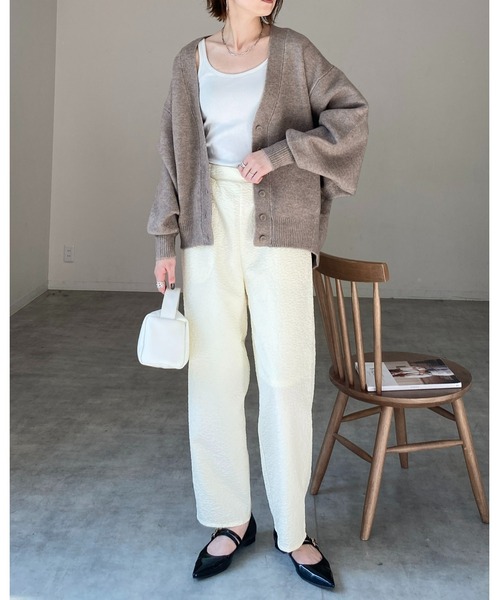 She's Closet(シーズクローゼット)の「ミックスカラードルマンスリーブボリューム袖Vネックニットカーディガン(カーディガン/ボレロ・レディース・ピンク/ブラック/アイボリー/グレイッシュベージュ・FREE)」の16枚目の写真