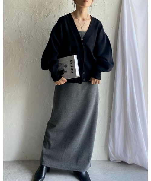 She's Closet(シーズクローゼット)の「ミックスカラードルマンスリーブボリューム袖Vネックニットカーディガン(カーディガン/ボレロ・レディース・ピンク/ブラック/アイボリー/グレイッシュベージュ・FREE)」の19枚目の写真