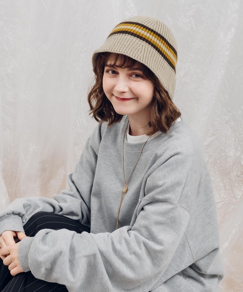 MUHET（ミュエータ）の「ニットバケットハット（ハット・レディース・ブラック/ライトベージュ・FREE）」の4枚目の写真