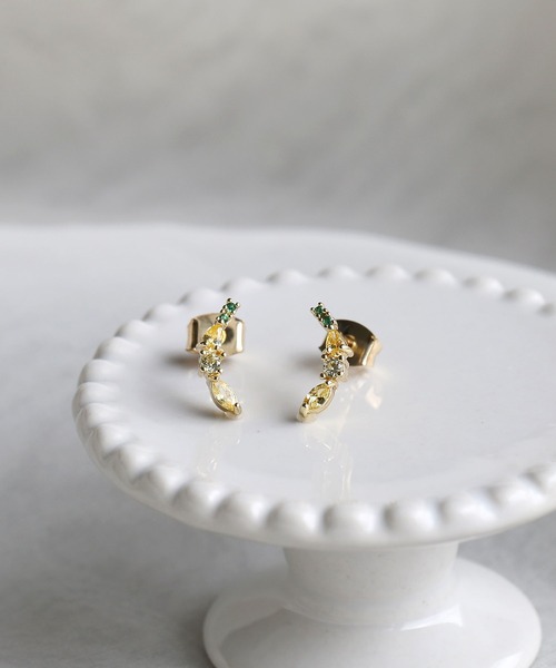 colleca la(コレカラ)の「フルーツビジューピアス(ピアス(両耳用)・レディース・イエロー/ピンク/パープル/レッド・フリ-)」の1枚目の写真