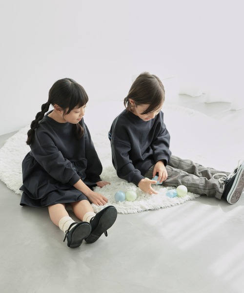 ROPE' PICNIC(ロペピクニック)の「【KIDS】バックプリント裏毛ティアードワンピース(ワンピース・キッズ・チャコールグレー/グレー系その他・110/120/130/140/150)」の16枚目の写真