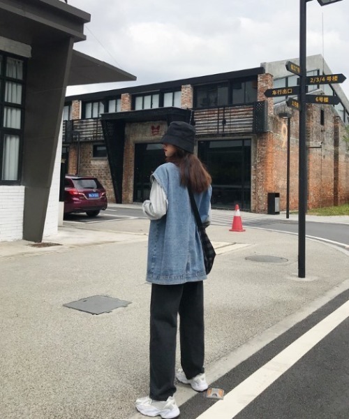 sorule（ソルレ）の「オーバーデニムベスト（ベスト・レディース・ブラック/ブルー・MEDIUM/LARGE）」の17枚目の写真