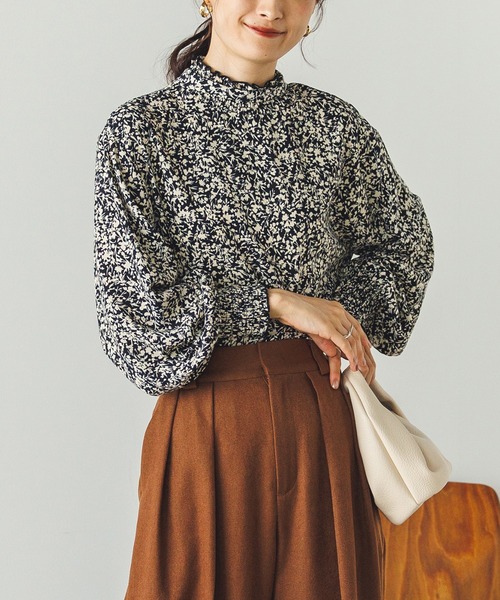 hunch（ハンチ）の「単色花柄ボウタイブラウス（シャツ/ブラウス