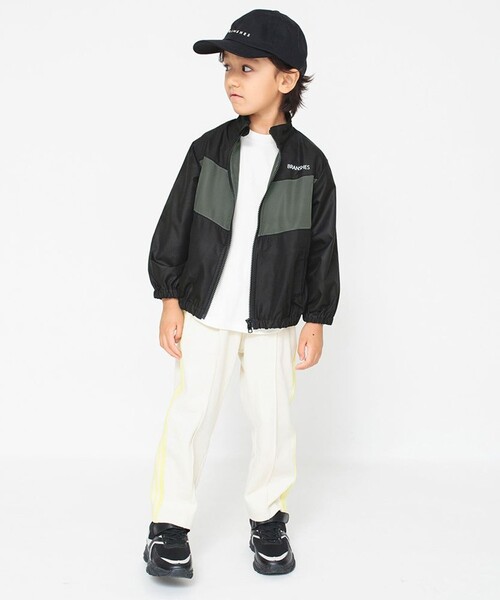 BRANSHES（ブランシェス）の「【男女兼用】ウィンドブレーカー（ブルゾン・キッズ・ブラック/ネイビー/サックスブルー・100/140/150/130/110/120/90）」の4枚目の写真