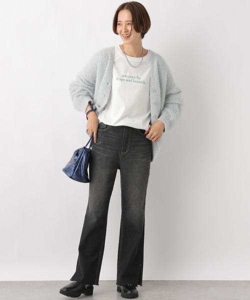 LEPSIM(レプシィム)の「5ゲージラメフェザーカーディガン 980542(ニット/セーター・レディース・ネイビー/オフホワイト/ライトグレー・FREE)」の11枚目の写真