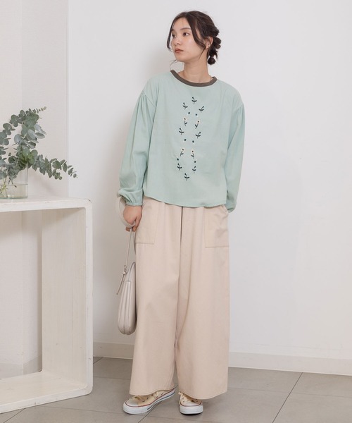 POU DOU DOU（プードゥドゥ）の「配色衿フロントボタニカル刺繍ブラウス（シャツ/ブラウス・レディース・キナリ/ダークブラウン/ライトブルー・3）」の6枚目の写真