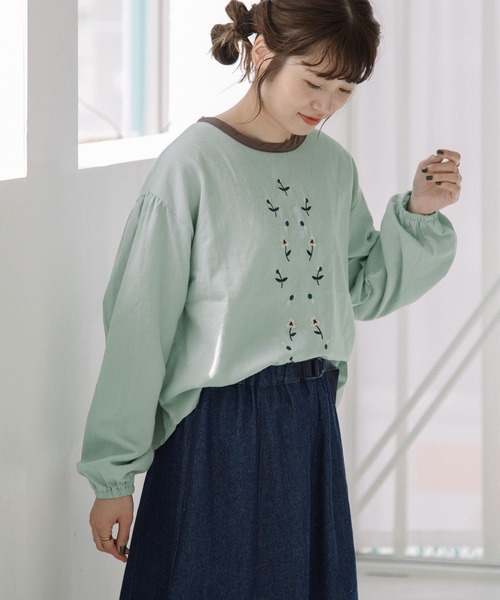 POU DOU DOU（プードゥドゥ）の「配色衿フロントボタニカル刺繍ブラウス（シャツ/ブラウス・レディース・キナリ/ダークブラウン/ライトブルー・3）」の9枚目の写真