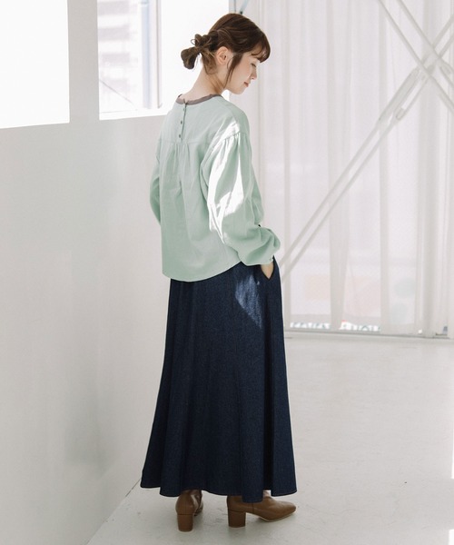 POU DOU DOU（プードゥドゥ）の「配色衿フロントボタニカル刺繍ブラウス（シャツ/ブラウス・レディース・キナリ/ダークブラウン/ライトブルー・3）」の13枚目の写真