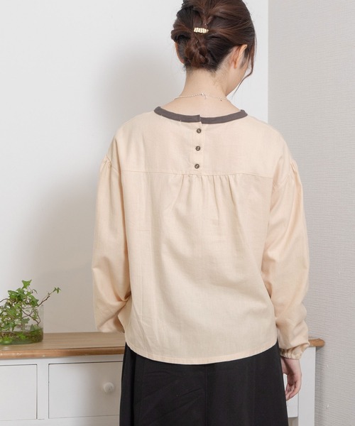 POU DOU DOU（プードゥドゥ）の「配色衿フロントボタニカル刺繍ブラウス（シャツ/ブラウス・レディース・キナリ/ダークブラウン/ライトブルー・3）」の17枚目の写真