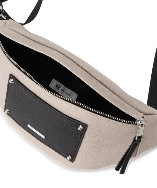 tk.TAKEO KIKUCHI(ティーケータケオキクチ)の「◆【WEB限定】レザー調ミニウエストバッグ(ボディバッグ/ウエストポーチ・レディース・ブラック系/ブラック系4/ベージュ系4/ブラック系1/ブラック系5/ダークブラウン/ブラック・00)」の16枚目の写真