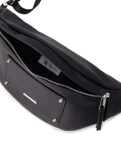 tk.TAKEO KIKUCHI(ティーケータケオキクチ)の「◆【WEB限定】レザー調ミニウエストバッグ(ボディバッグ/ウエストポーチ・レディース・ブラック系/ブラック系4/ベージュ系4/ブラック系1/ブラック系5/ダークブラウン/ブラック・00)」の17枚目の写真