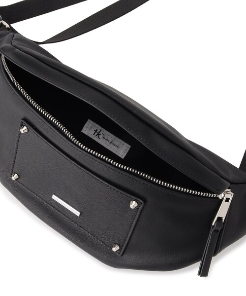 tk.TAKEO KIKUCHI(ティーケータケオキクチ)の「◆【WEB限定】レザー調ミニウエストバッグ(ボディバッグ/ウエストポーチ・レディース・ブラック系/ブラック系4/ベージュ系4/ブラック系1/ブラック系5/ダークブラウン/ブラック・00)」の18枚目の写真