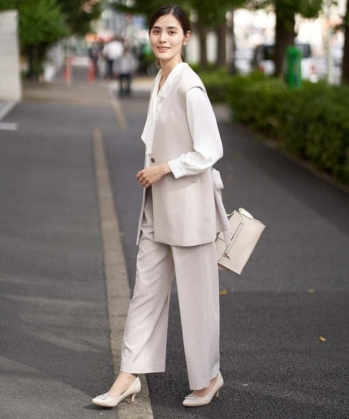 a.v.v（アーヴェヴェ）の「【洗える/イージーケア】ダブルクロスベルト付ジレジャケット（スーツベスト・レディース・ネイビー/ライトグレー・42/34/38/36/40）」の18枚目の写真