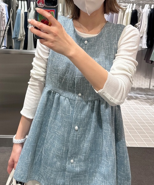 ✴︎新品未使用タグ付　Dou Douパールボタンコットンスラブツイードジャケット セール】パールボタンツイードペプラムトップス(サマーツイード
