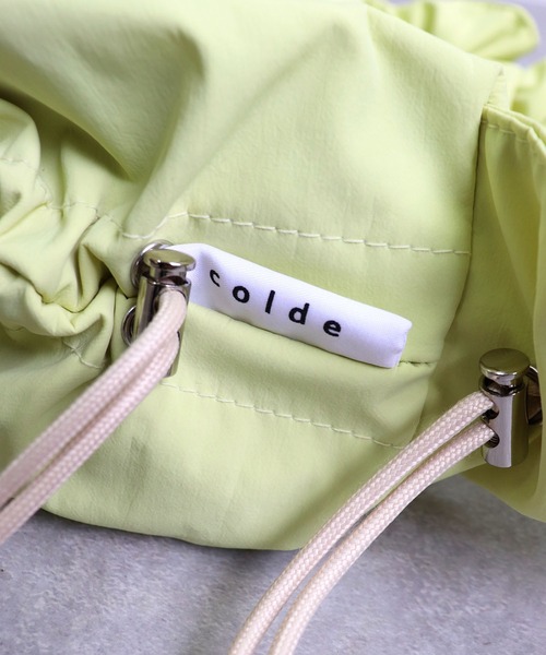 COLDE (コルデ)の「ギャザーナイロンショルダーバッグ(ショルダーバッグ・レディース・アイボリー/ライトイエロー/ブラック・FREE)」の16枚目の写真