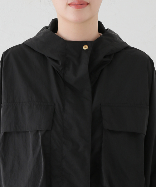 journal standard L'essage（ジャーナルスタンダードレサージュ）の「ナイロンフードブルゾン（ブルゾン・レディース・ブラック/ベージュ・FREE）」の19枚目の写真