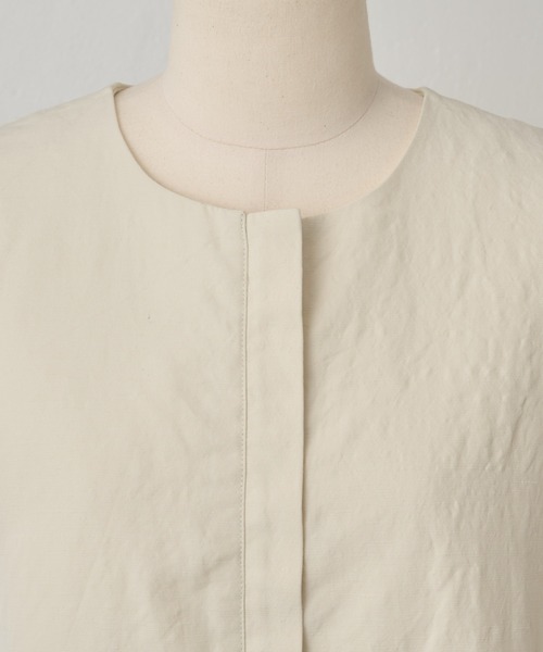 BEARDSLEY（ビアズリー）の「リネンポリバルーン袖コート（ノーカラーコート・レディース・ネイビー/アイボリー・FREE）」の17枚目の写真