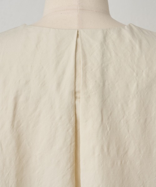 BEARDSLEY（ビアズリー）の「リネンポリバルーン袖コート（ノーカラーコート・レディース・ネイビー/アイボリー・FREE）」の12枚目の写真