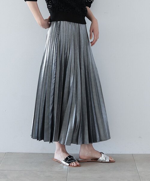 GALLEST（ギャレスト）の「シャイニープリーツスカート（スカート・レディース・ゴールド/ブラック/シルバー・36/38/40）」の5枚目の写真