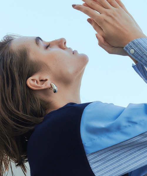 YECCA VECCA（イェッカヴェッカ）の「ドロップメタルイヤリング（イヤリング・レディース・シルバー/ゴールド・FREE）」の15枚目の写真