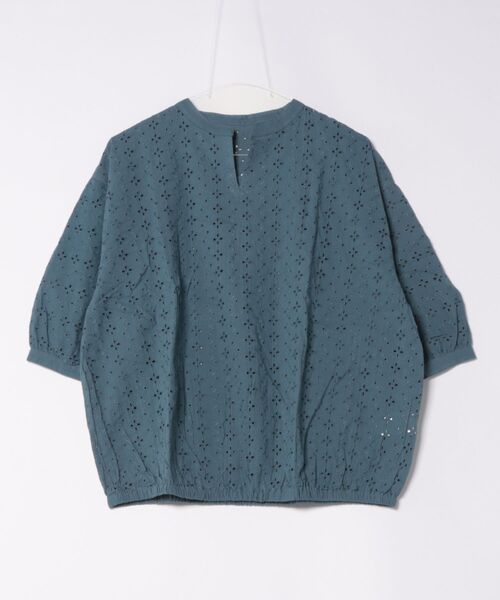 fort point(フォーポイント)の「【FORT POINT/フォートポイント】スカラップ刺繍シャツブラウス(シャツ/ブラウス・レディース・オフホワイト/オレンジ/ブラック/ベージュ/ダークブルー/チャコールグレー/カーキ・MEDIUM)」の6枚目の写真