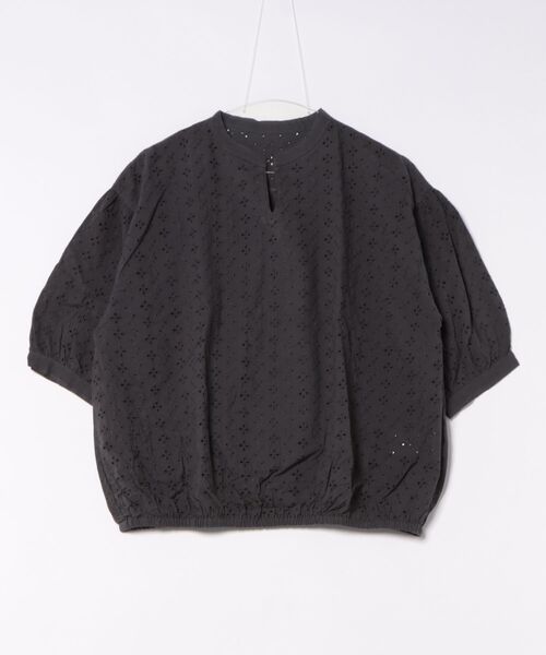 fort point(フォーポイント)の「【FORT POINT/フォートポイント】スカラップ刺繍シャツブラウス(シャツ/ブラウス・レディース・オフホワイト/オレンジ/ブラック/ベージュ/ダークブルー/チャコールグレー/カーキ・MEDIUM)」の1枚目の写真