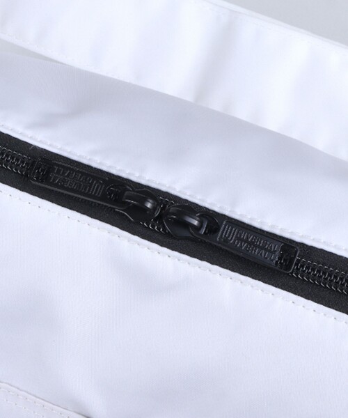 fredy emue（フレディエミュ）の「【UNIVERSAL OVERALL】2POCKET SHOULDER BAG（ショルダーバッグ・レディース・ブラック/オフホワイト・FREE）」の7枚目の写真