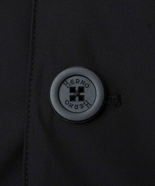 HERNO(ヘルノ)の「【HERNO/ヘルノ】Laminar ストレッチナイロン タックパンツ(その他パンツ・メンズ・ブラック/ネイビー・48/50)」の19枚目の写真