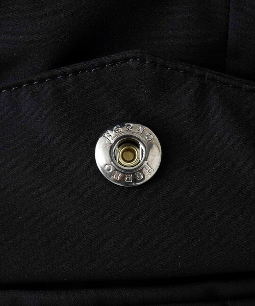 HERNO(ヘルノ)の「【HERNO/ヘルノ】Laminar ストレッチナイロン タックパンツ(その他パンツ・メンズ・ブラック/ネイビー・48/50)」の9枚目の写真