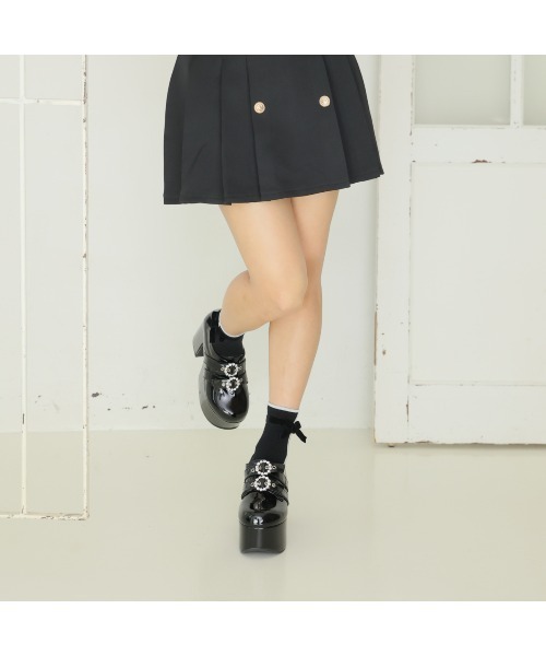 DEMETER(デメテル)の「厚底太ヒール ビジューバックルベルト ローファーパンプス(ローファー・レディース・ブラック・S/M/L/LL)」の13枚目の写真