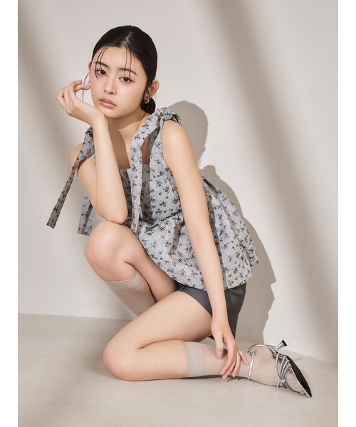 LILY BROWN（リリーブラウン）の「[L.B CANDY STOCK]ラインストーンストラップサンダル（サンダル・レディース・シルバー・SMALL/MEDIUM/LARGE）」の6枚目の写真
