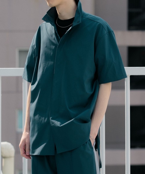 Uiscel（ユイセル）の「Uiscel　4wayストレッチサイドジップルーズシャツ（シャツ/ブラウス・メンズ・ブラック/ブルー・MEDIUM/LARGE）」の15枚目の写真